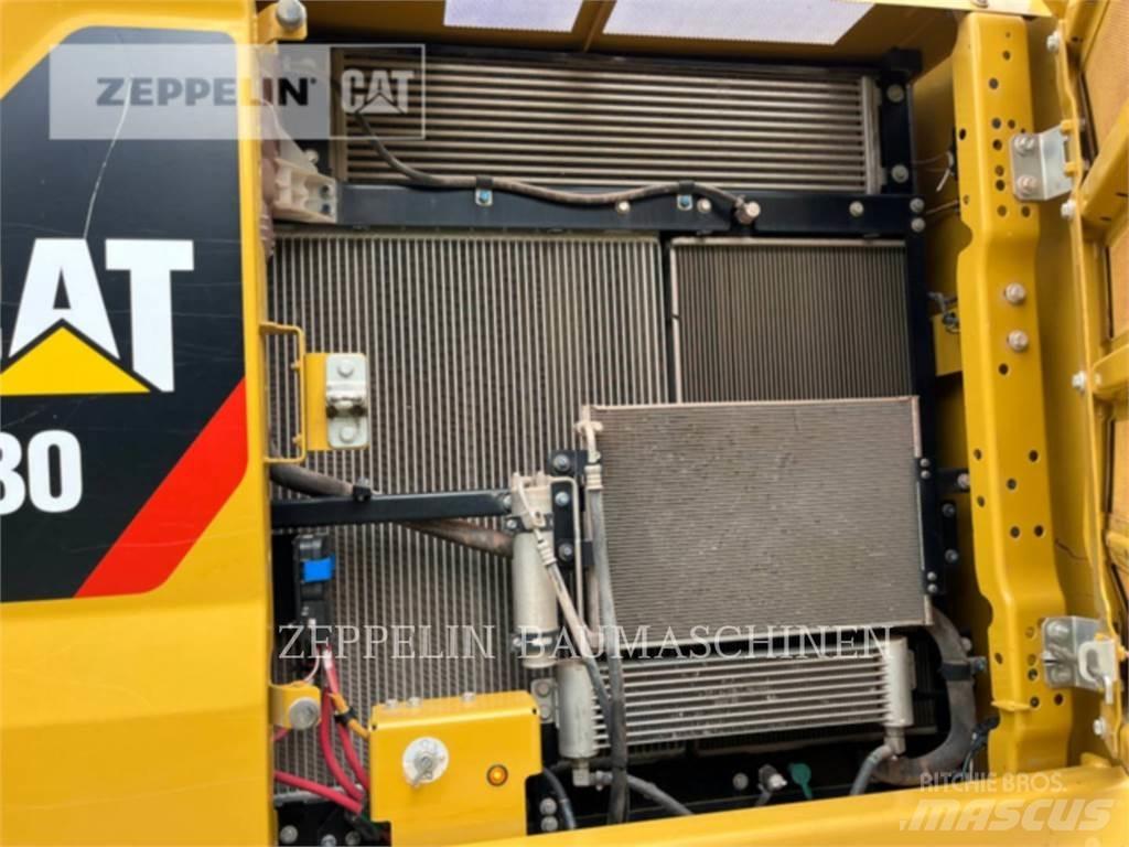 CAT 330-07A Kāpurķēžu ekskavatori
