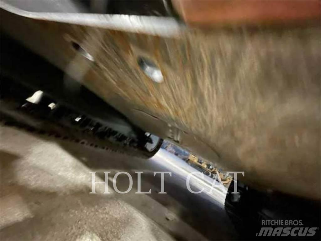 CAT 330 TC Kāpurķēžu ekskavatori