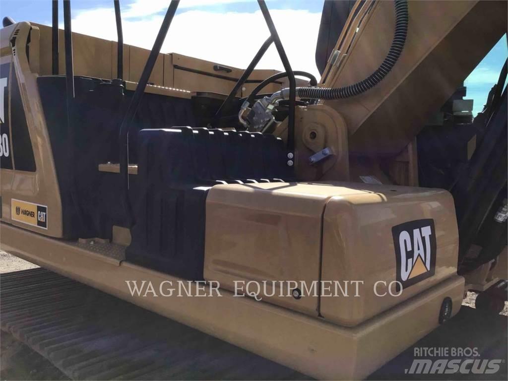 CAT 330 THB Kāpurķēžu ekskavatori