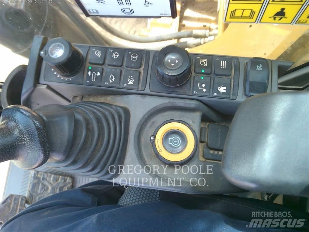 CAT 33007 Kāpurķēžu ekskavatori