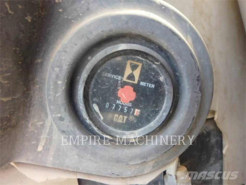 CAT 330CL Kāpurķēžu ekskavatori