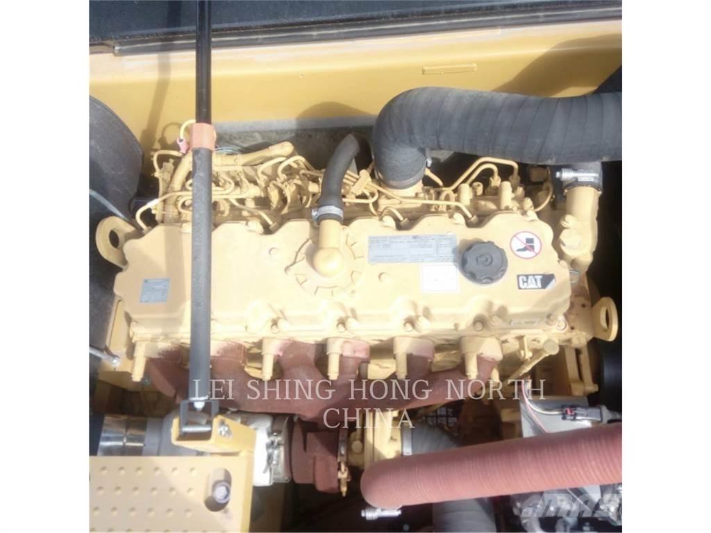 CAT 330D2L Kāpurķēžu ekskavatori