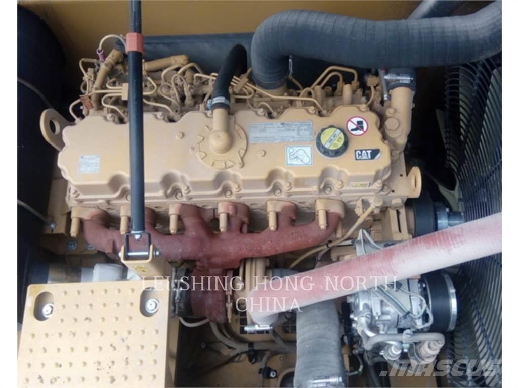 CAT 330D2L Kāpurķēžu ekskavatori