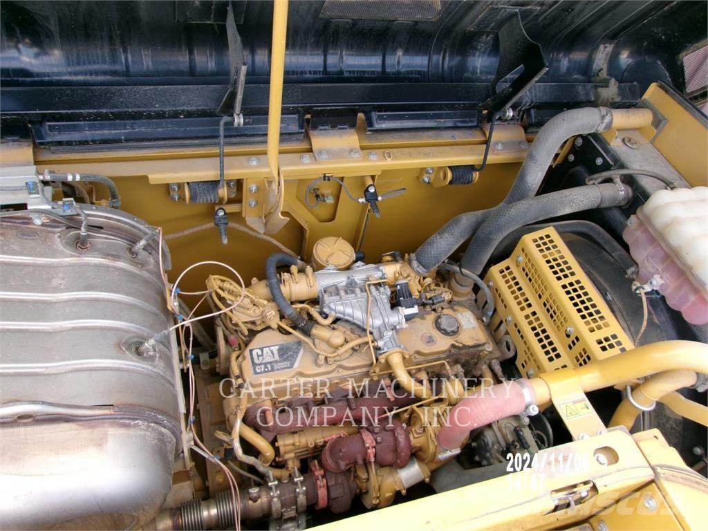 CAT 330FL Kāpurķēžu ekskavatori