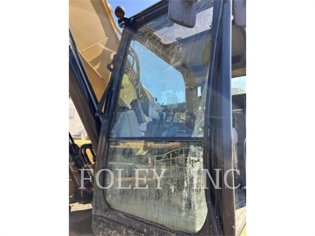 CAT 330FL Kāpurķēžu ekskavatori