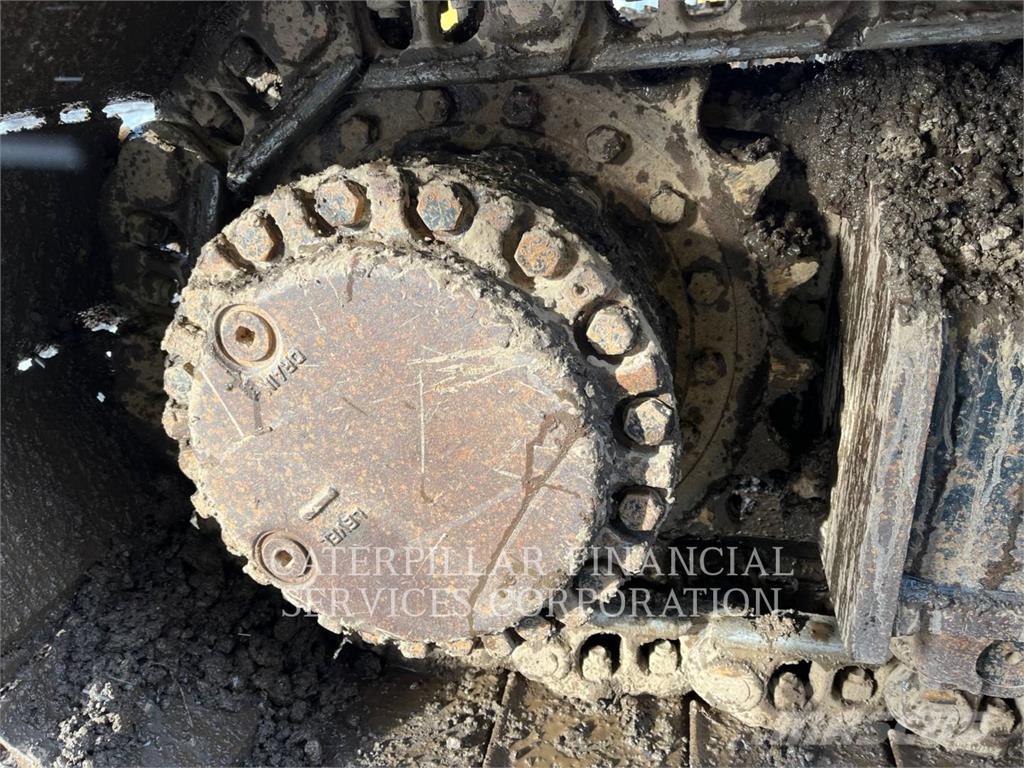 CAT 330FL Kāpurķēžu ekskavatori