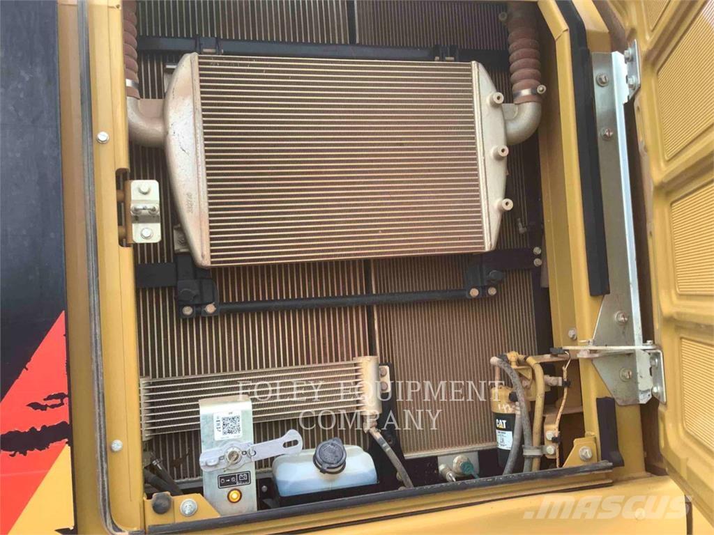 CAT 330FLLR Kāpurķēžu ekskavatori