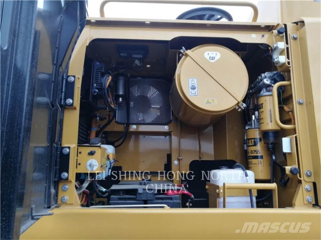CAT 349D2 Kāpurķēžu ekskavatori