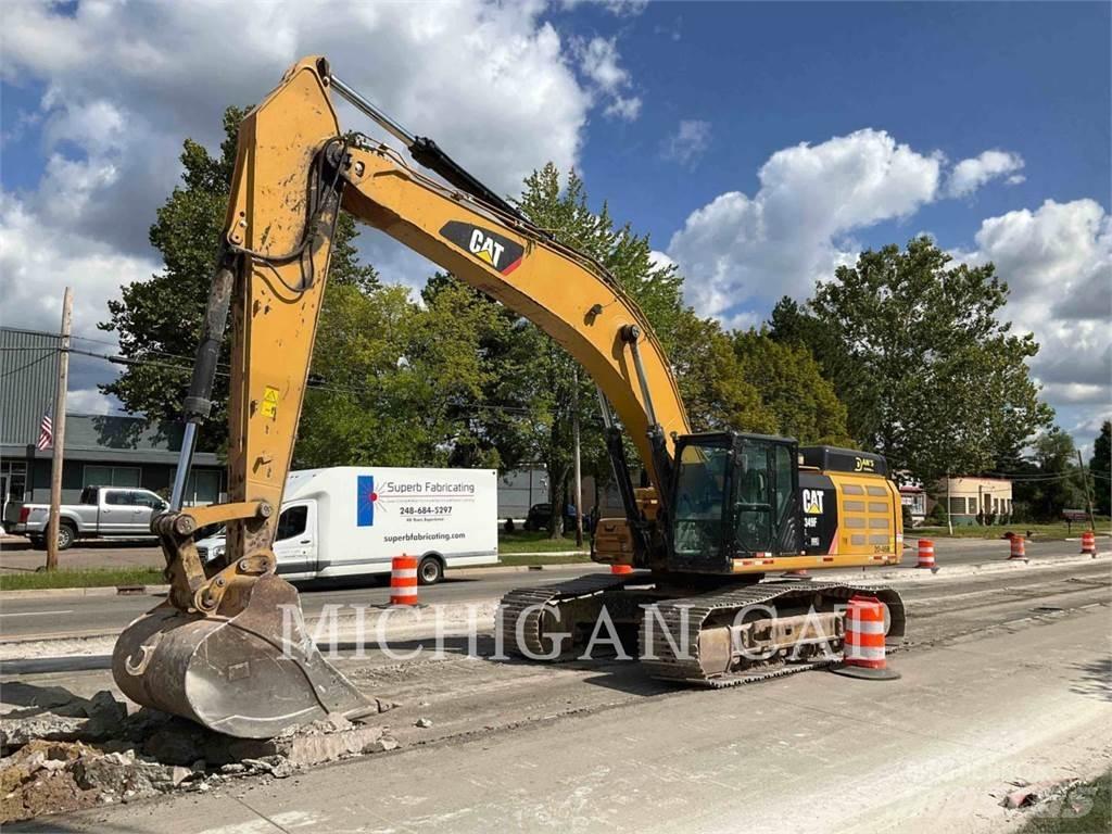 CAT 349FL + Kāpurķēžu ekskavatori