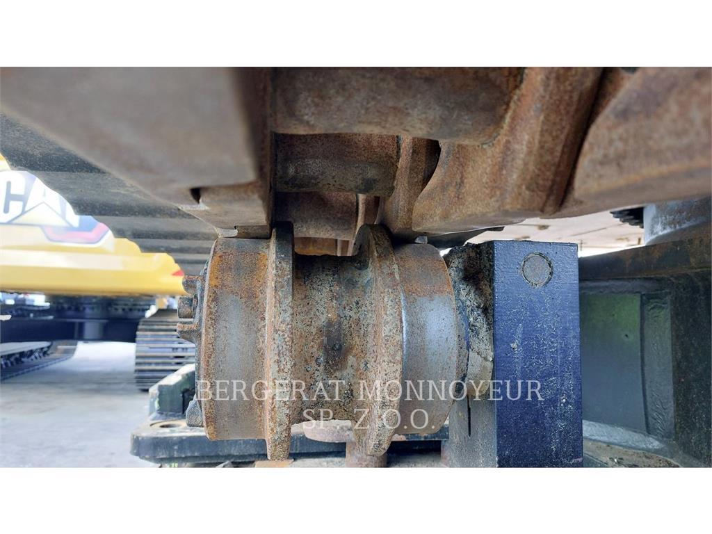 CAT 352 Kāpurķēžu ekskavatori