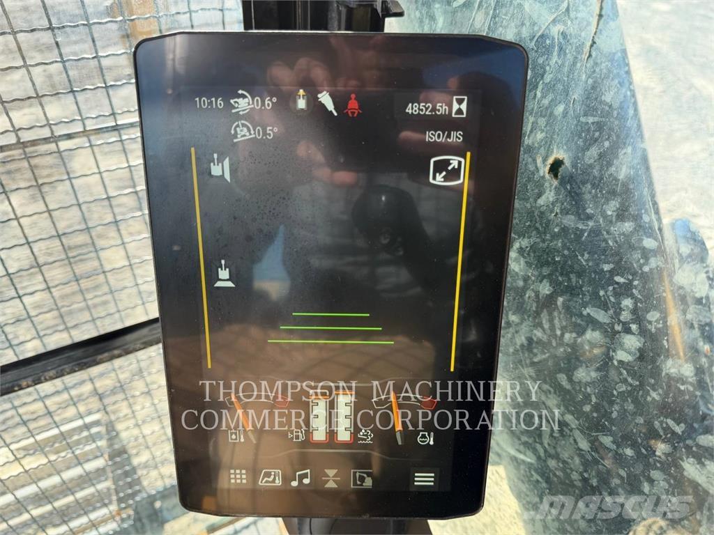 CAT 352 Kāpurķēžu ekskavatori