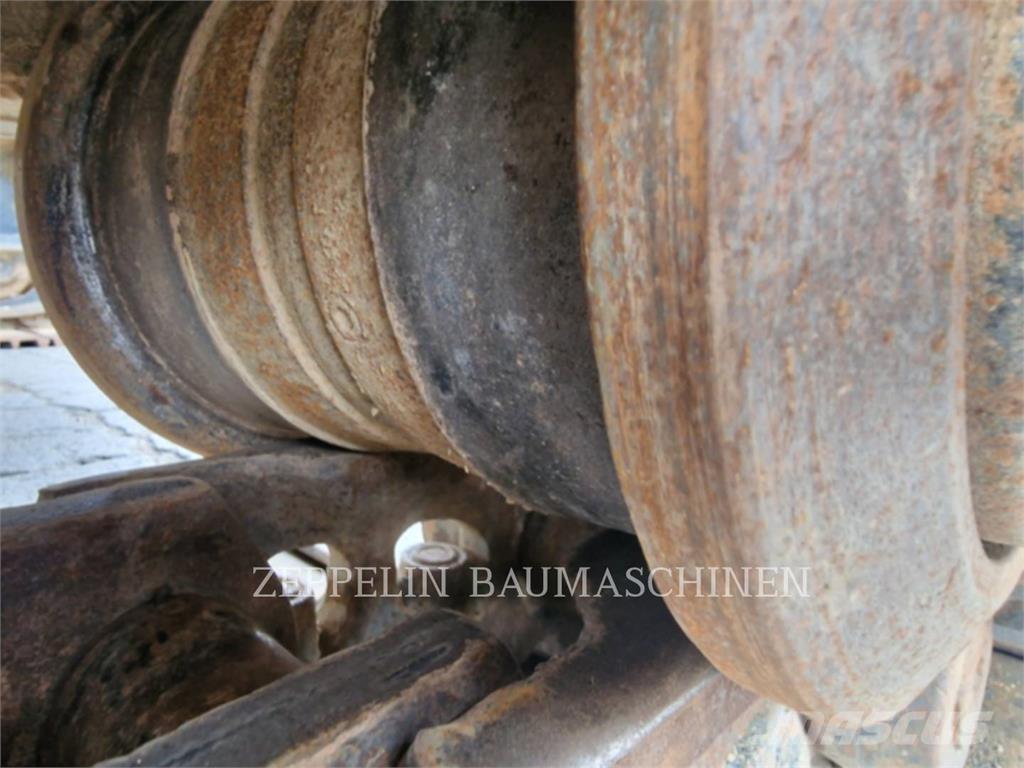 CAT 352-07A Kāpurķēžu ekskavatori