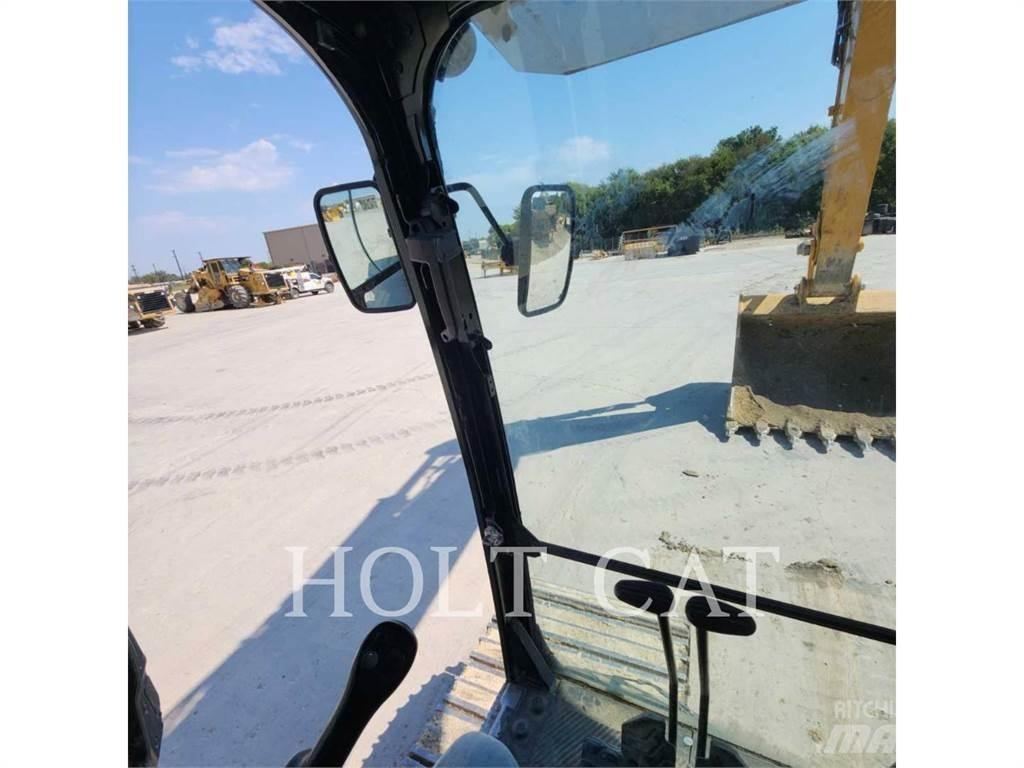 CAT 352 11 Kāpurķēžu ekskavatori