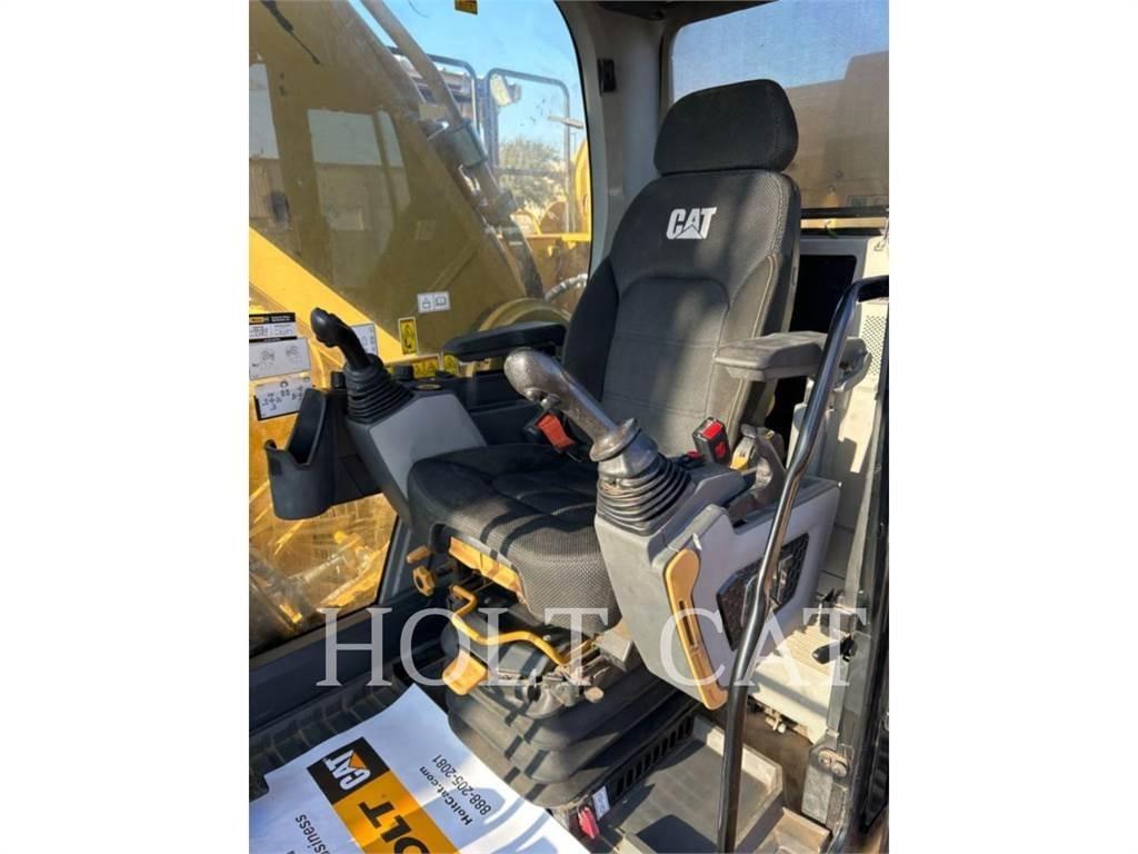 CAT 352 11 Kāpurķēžu ekskavatori