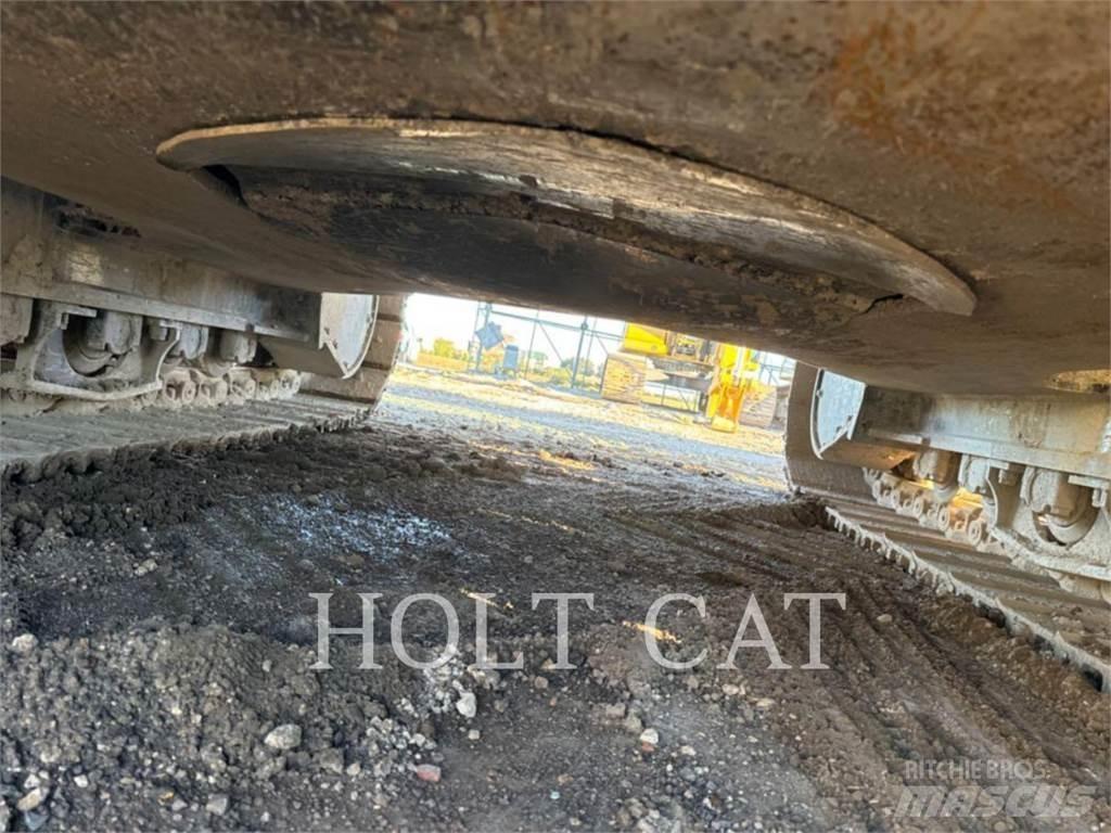 CAT 352 11 Kāpurķēžu ekskavatori