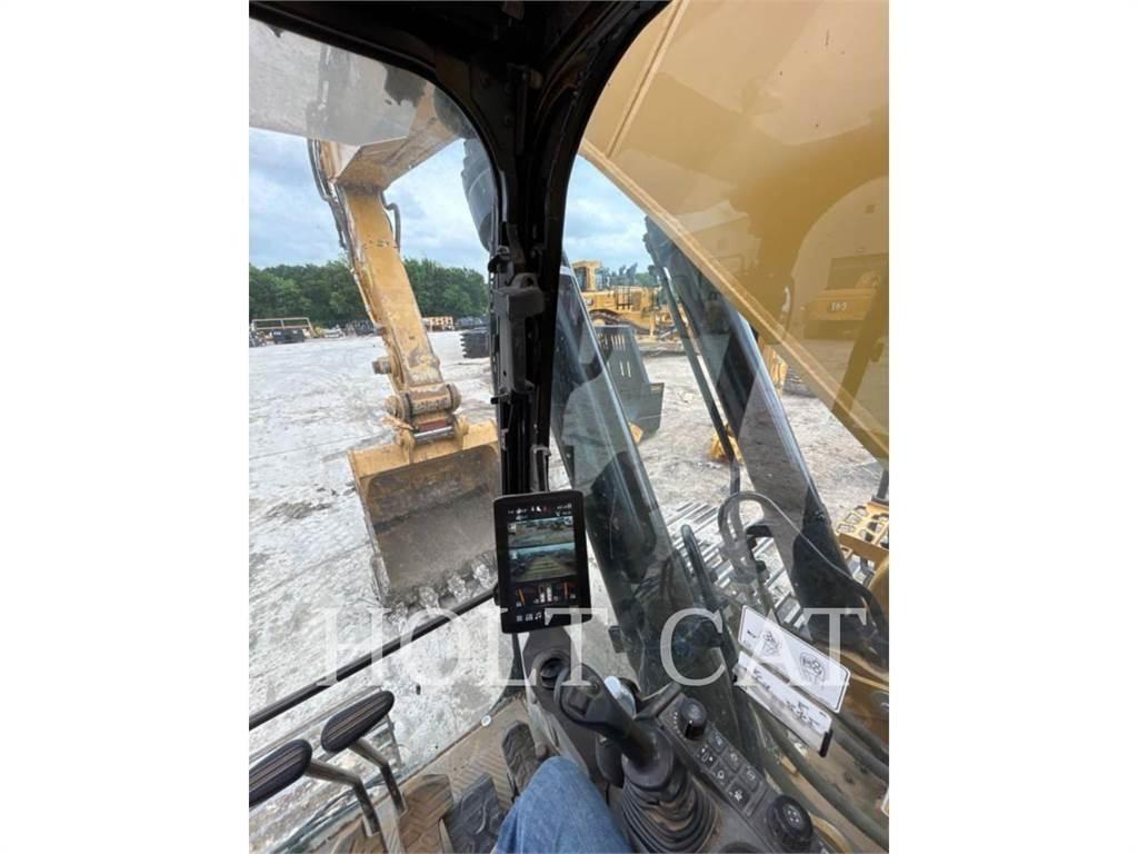 CAT 352 11 TC Kāpurķēžu ekskavatori