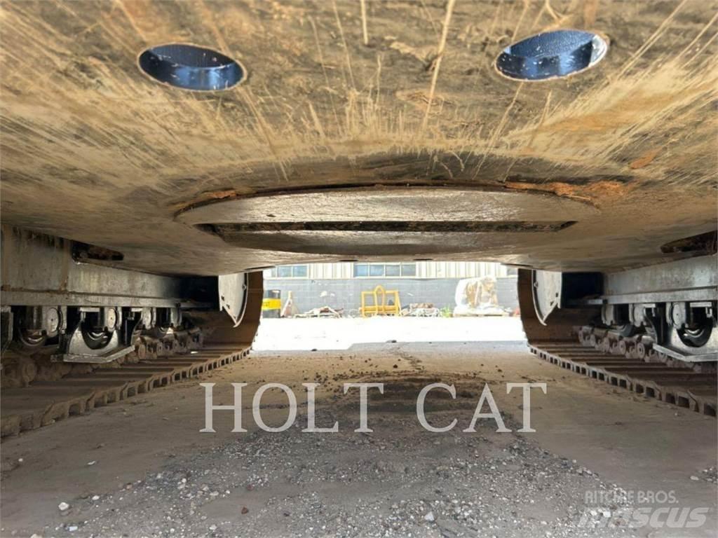 CAT 352 11 TC Kāpurķēžu ekskavatori