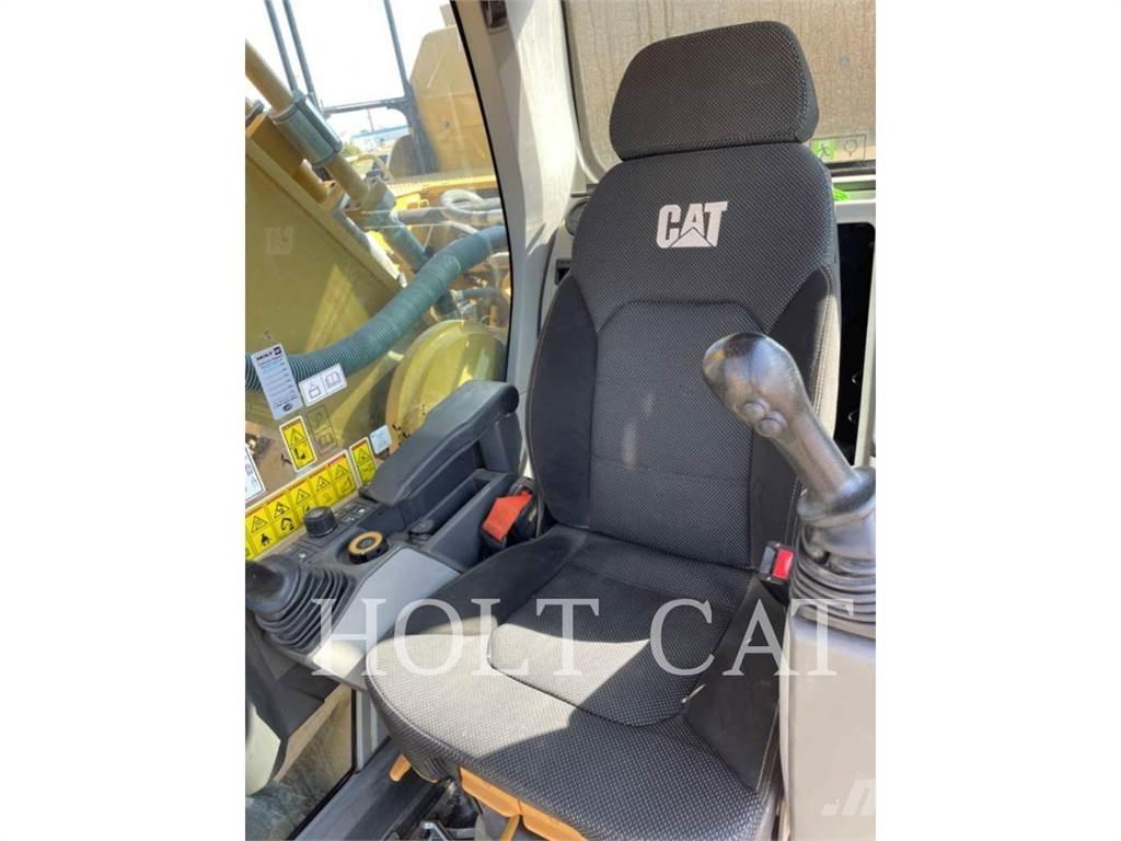 CAT 352 12 TC Kāpurķēžu ekskavatori