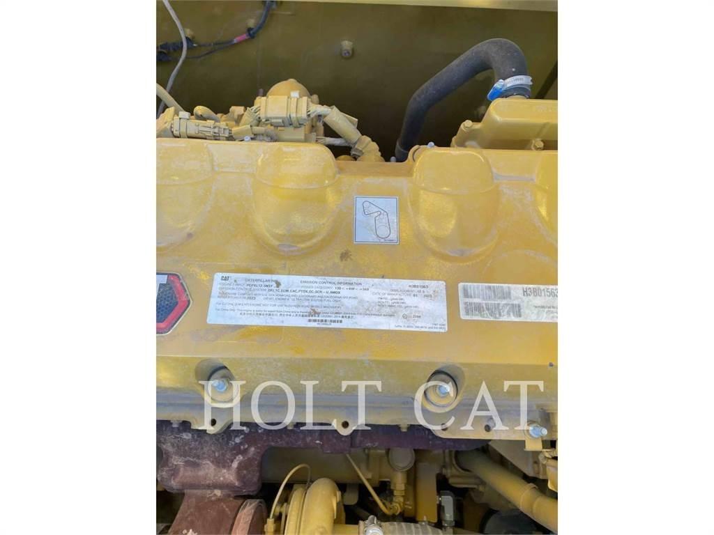CAT 352 12 TC Kāpurķēžu ekskavatori