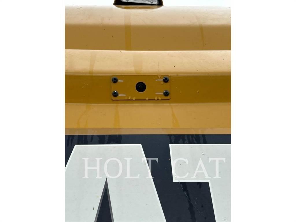 CAT 352 12 TC Kāpurķēžu ekskavatori