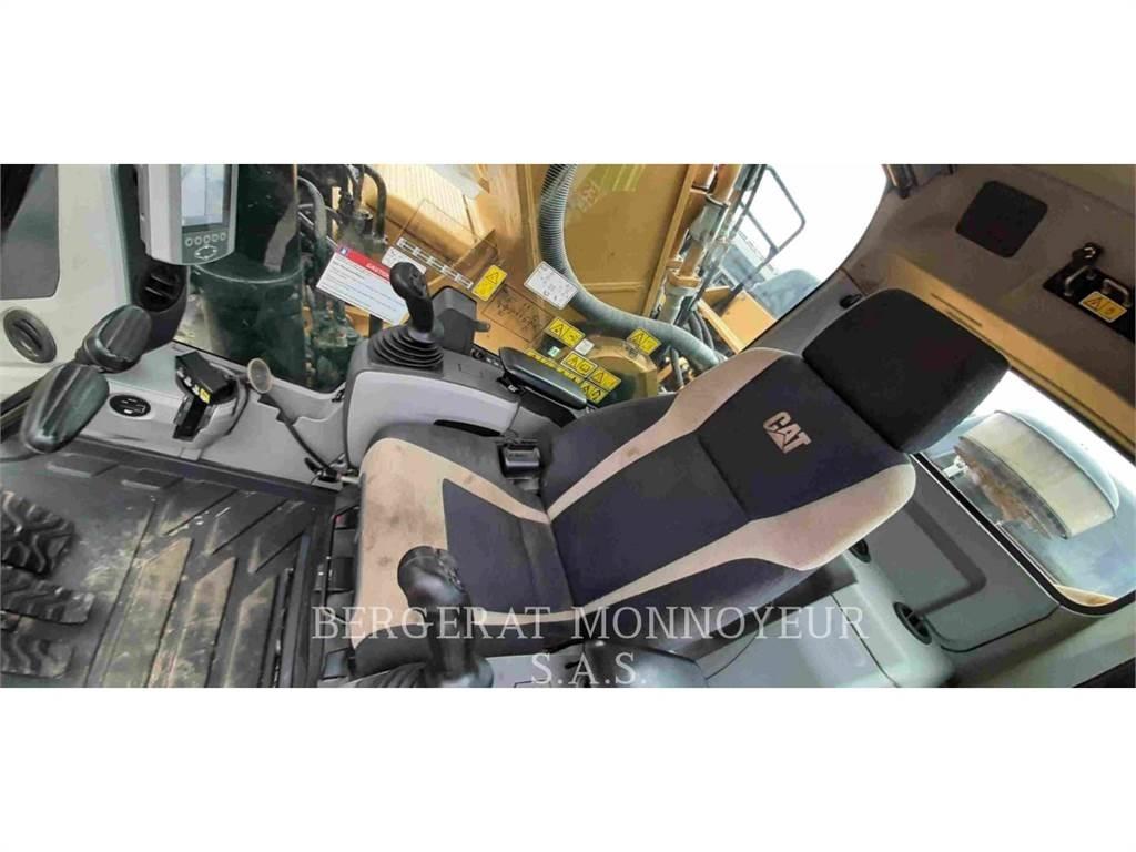 CAT 352F Kāpurķēžu ekskavatori
