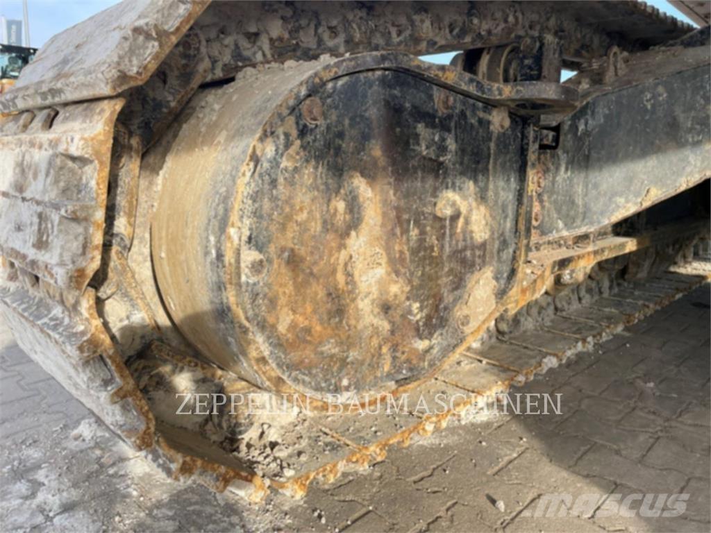 CAT 352FL Kāpurķēžu ekskavatori