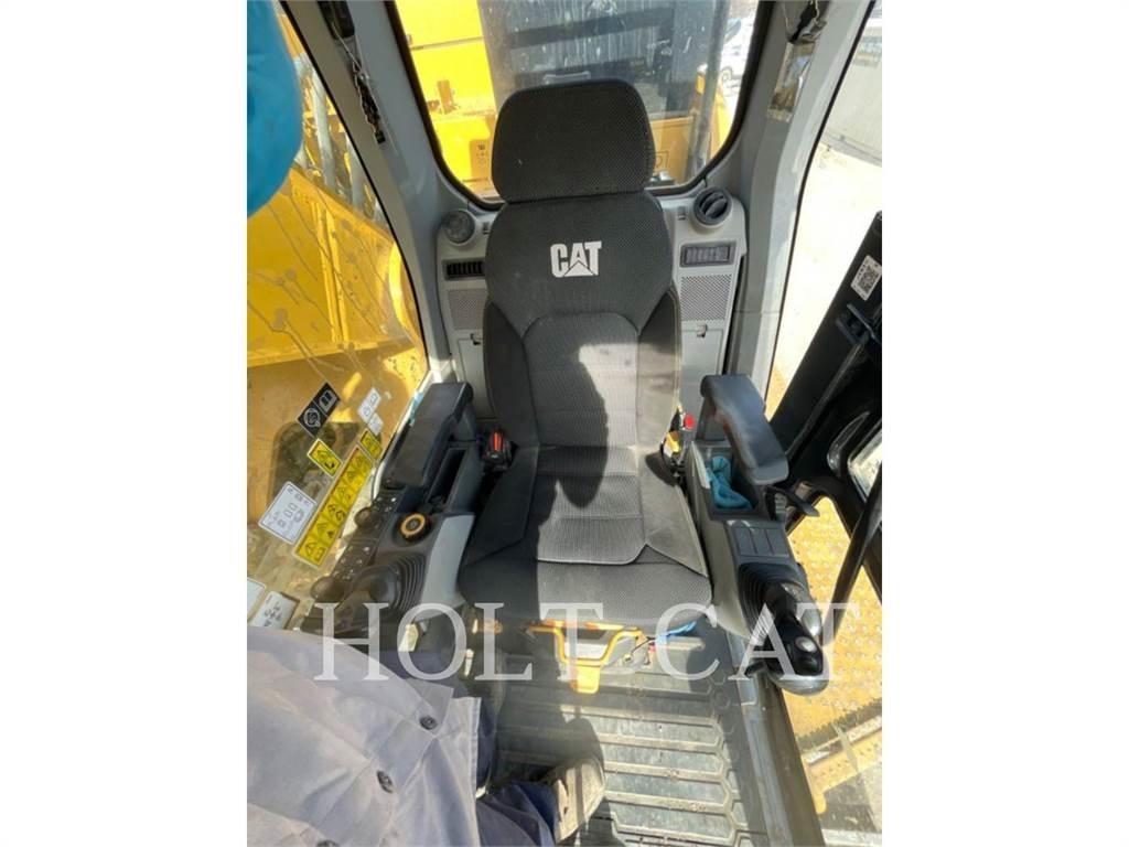 CAT 374 Kāpurķēžu ekskavatori
