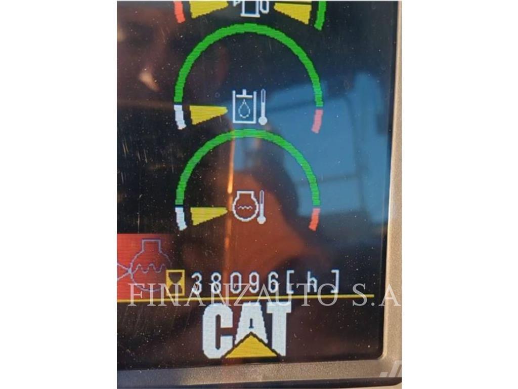 CAT 390DL Kāpurķēžu ekskavatori