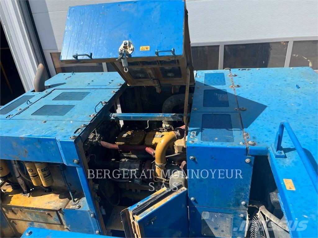 CAT 390F Kāpurķēžu ekskavatori