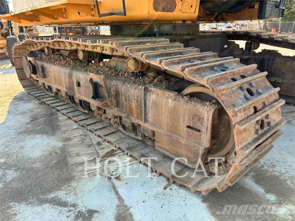 CAT 390FL Kāpurķēžu ekskavatori
