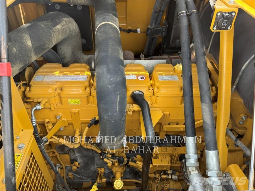 CAT 395 Kāpurķēžu ekskavatori