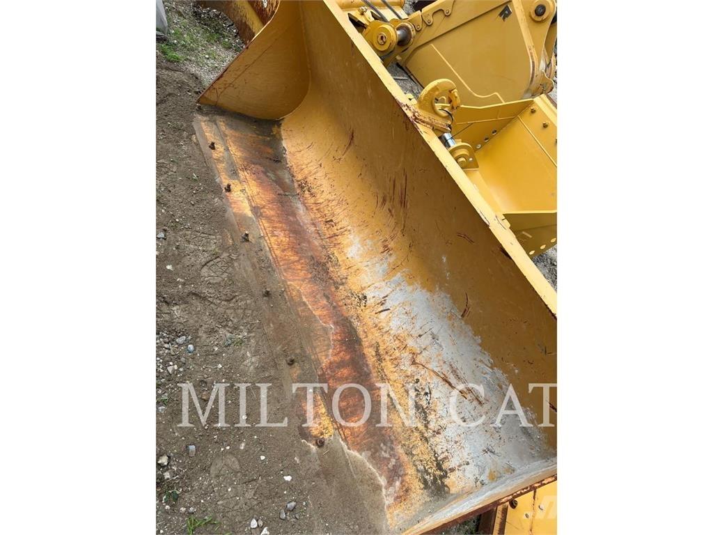 CAT 415F Kausi