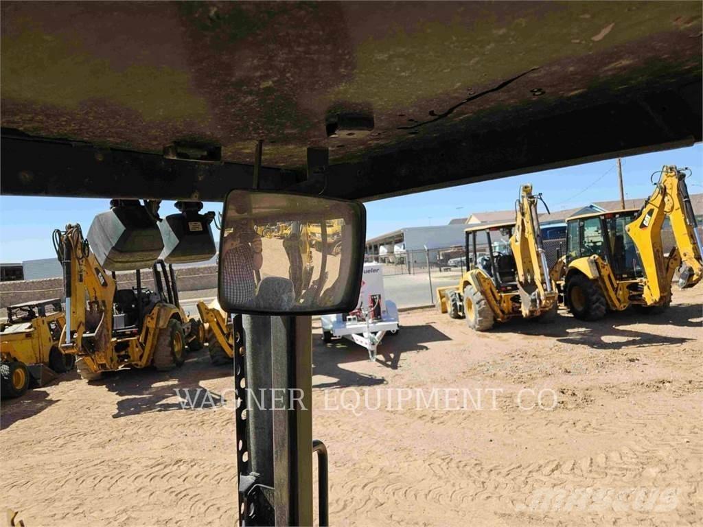 CAT 416F2 4WDS Ekskavatori-iekrāvēji