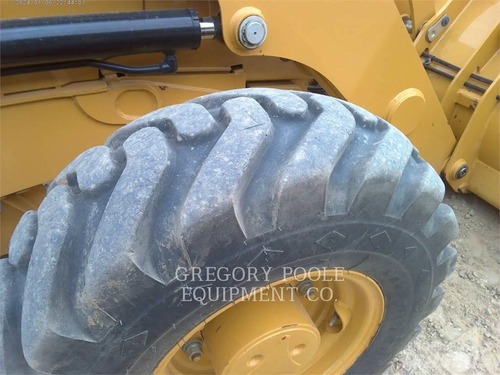 CAT 420-07 Ekskavatori-iekrāvēji