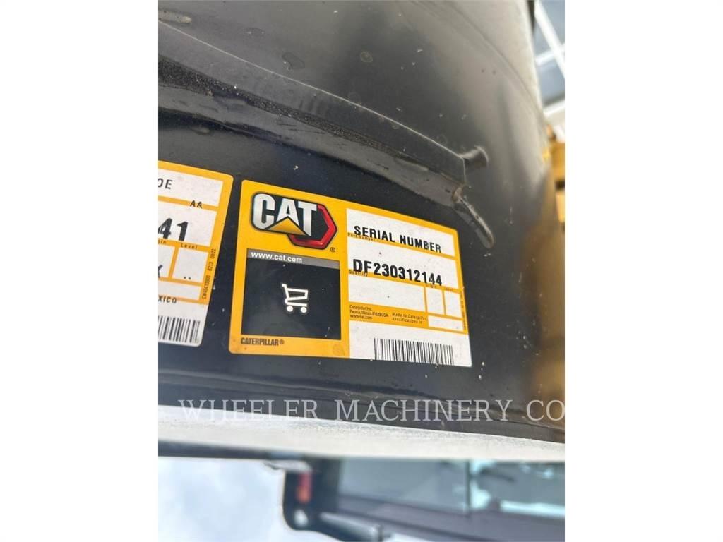 CAT 420 CF Ekskavatori-iekrāvēji