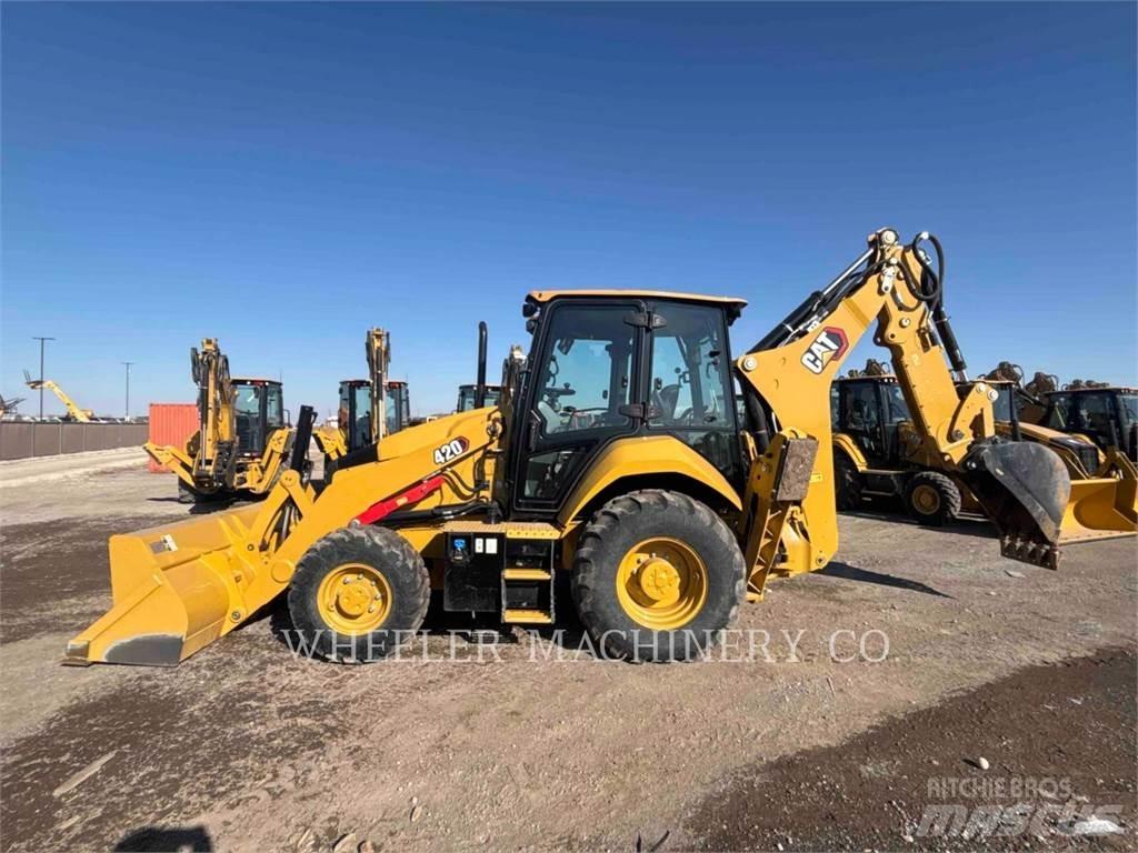CAT 420 CF Ekskavatori-iekrāvēji