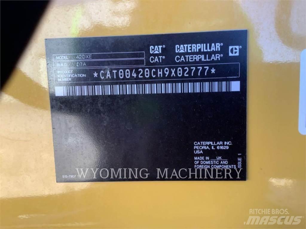 CAT 420 XE Ekskavatori-iekrāvēji