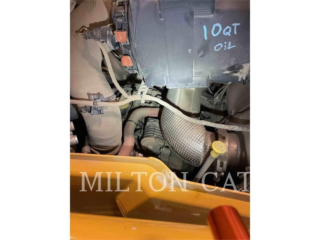 CAT 420 XE Ekskavatori-iekrāvēji