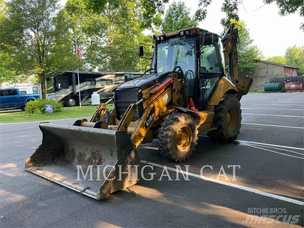 CAT 420E Ekskavatori-iekrāvēji
