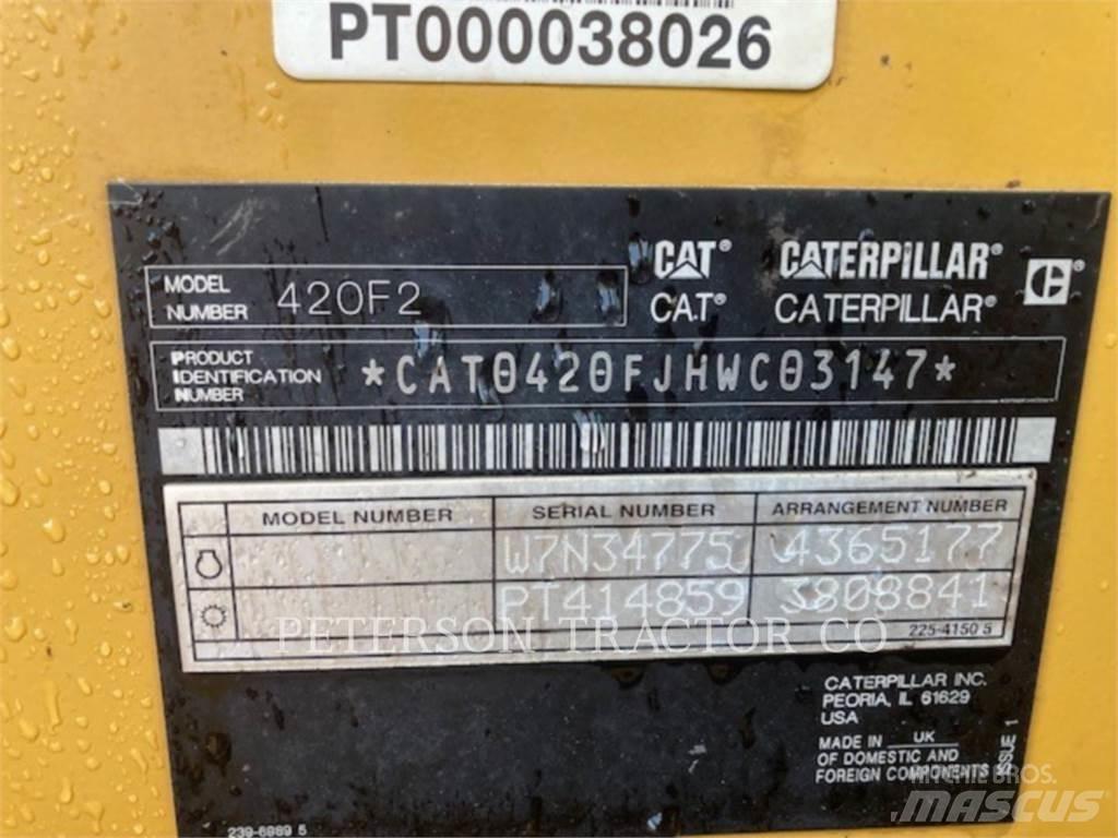 CAT 420F2 Ekskavatori-iekrāvēji