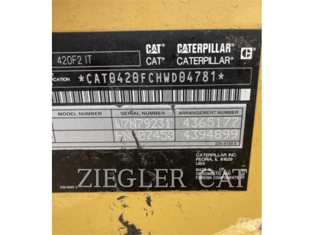 CAT 420F2 Ekskavatori-iekrāvēji