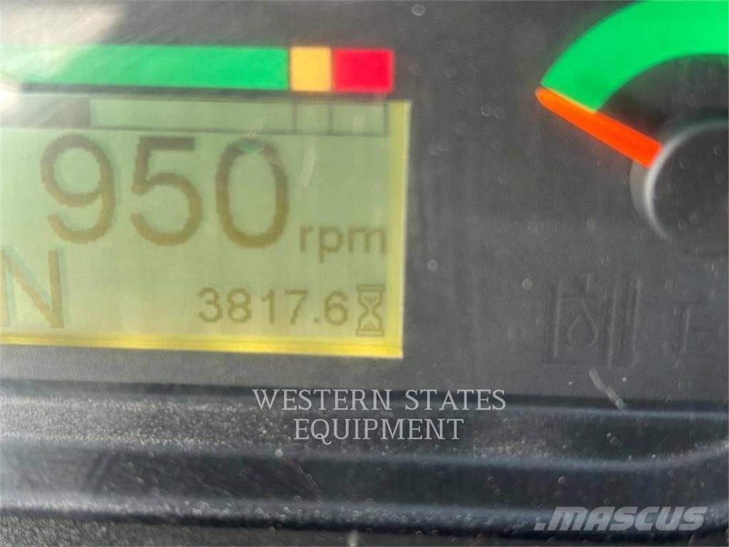 CAT 420F2 Ekskavatori-iekrāvēji