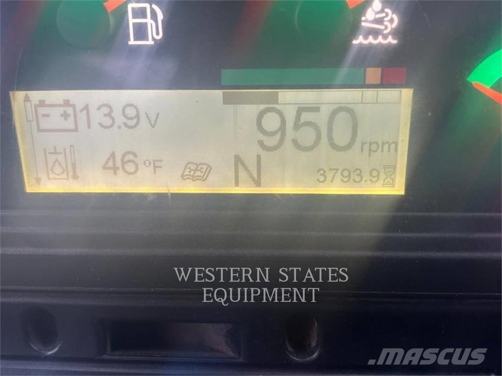 CAT 420F2 Ekskavatori-iekrāvēji