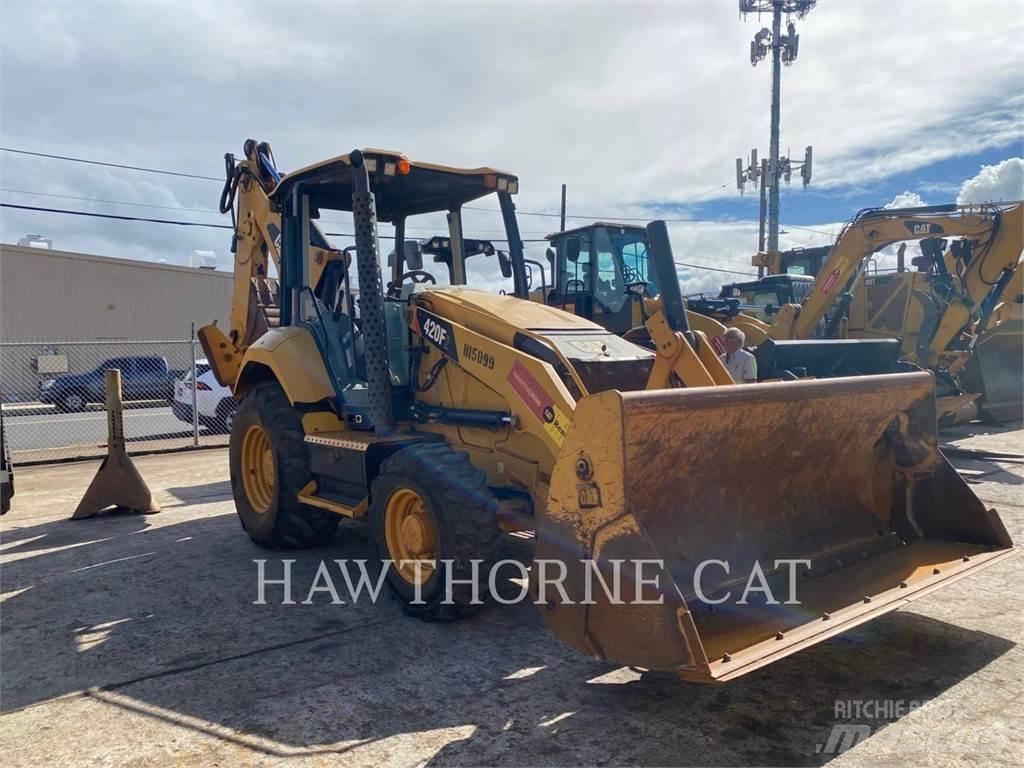 CAT 420F2 Ekskavatori-iekrāvēji