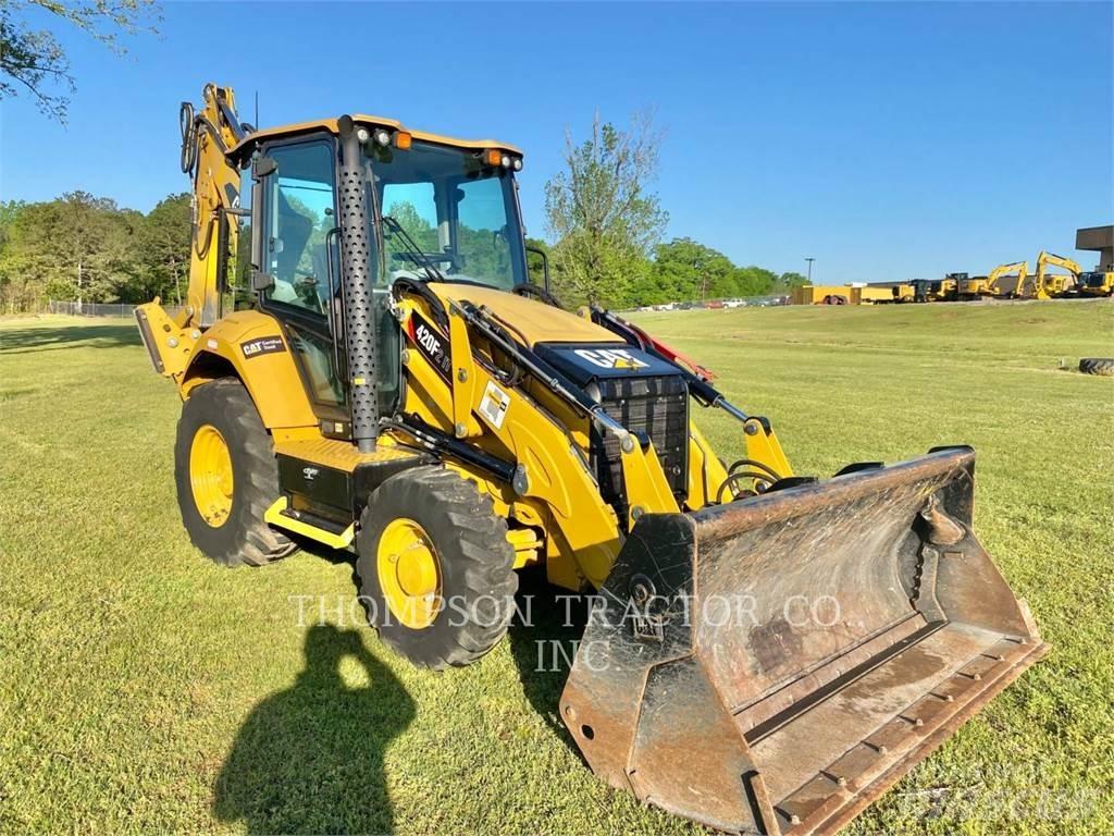 CAT 420F2 Ekskavatori-iekrāvēji
