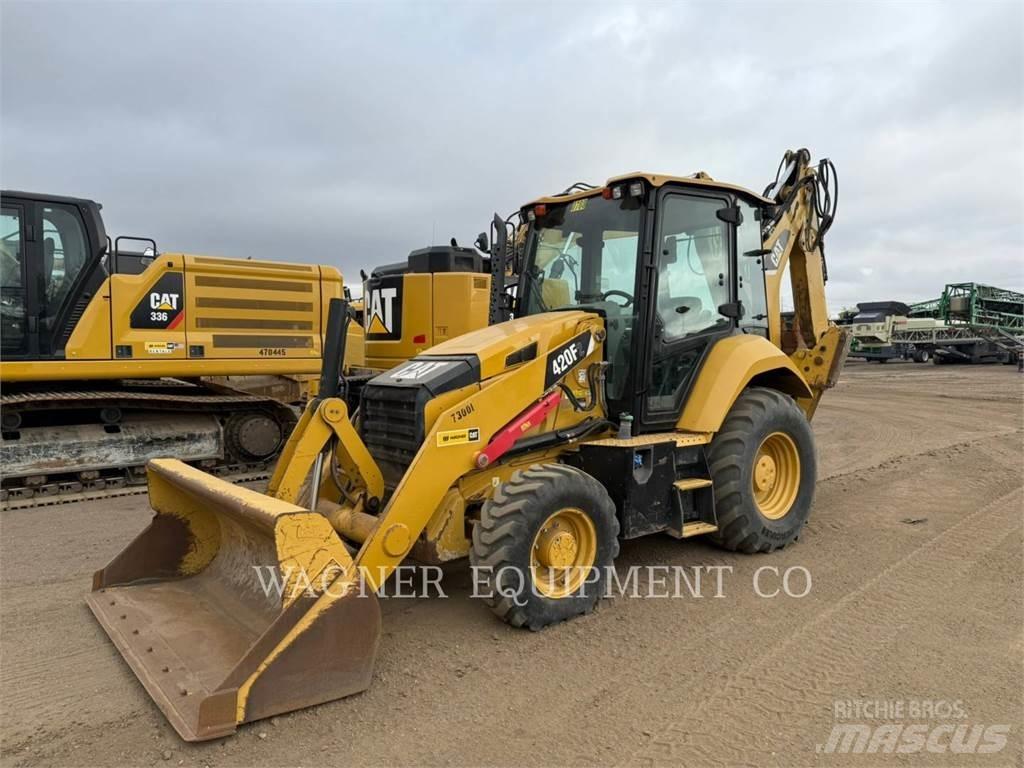 CAT 420F2 4WDE Ekskavatori-iekrāvēji