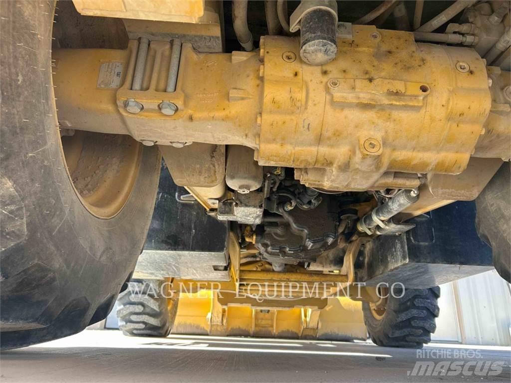 CAT 420F2 4WDE Ekskavatori-iekrāvēji