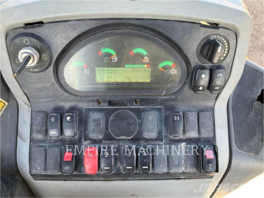 CAT 420F24EOIP Ekskavatori-iekrāvēji