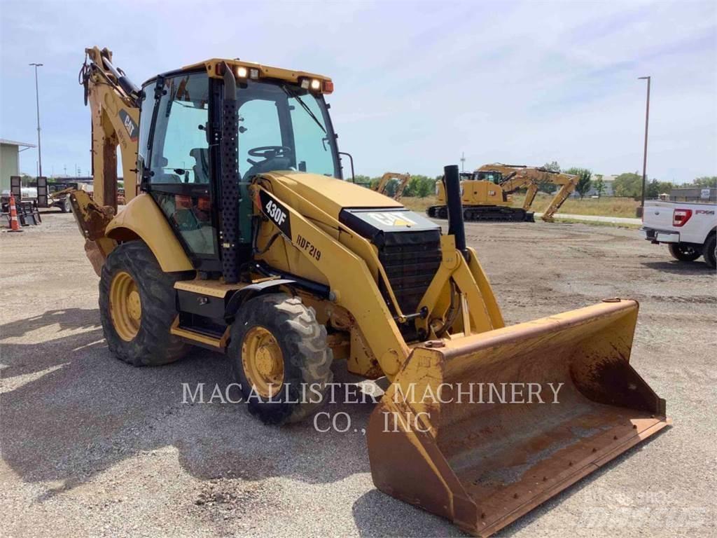 CAT 430FST Ekskavatori-iekrāvēji