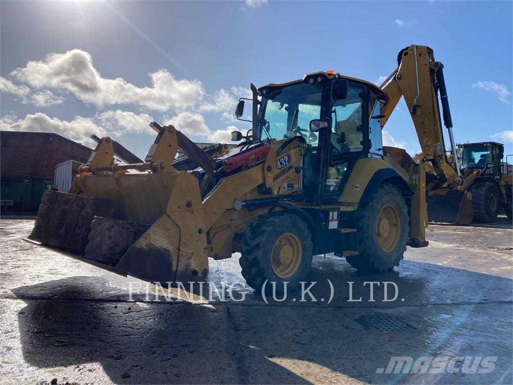 CAT 432 Ekskavatori-iekrāvēji
